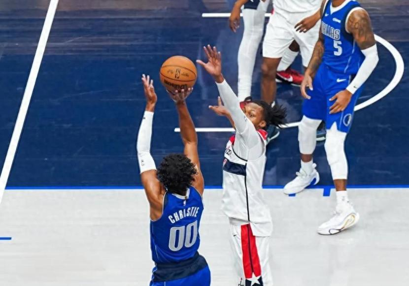 爱奇艺体育官网-连续四场！独行侠捡到宝？比浓眉还靠谱了？